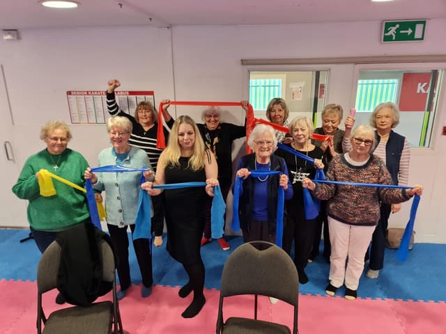 LIFE Class group session